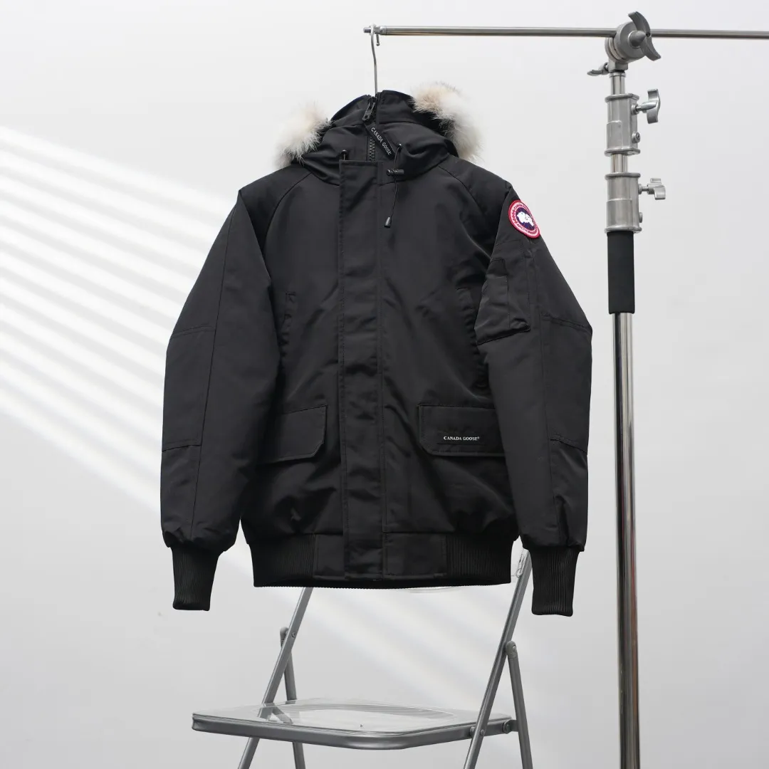 P720 CANADA GOOSE丨Canada Goose 01 Pilot Hooded Down Jacket Color: Black Size: XS-XXL
